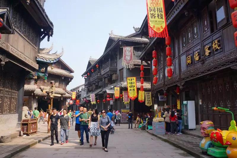 逃出诡异庄园